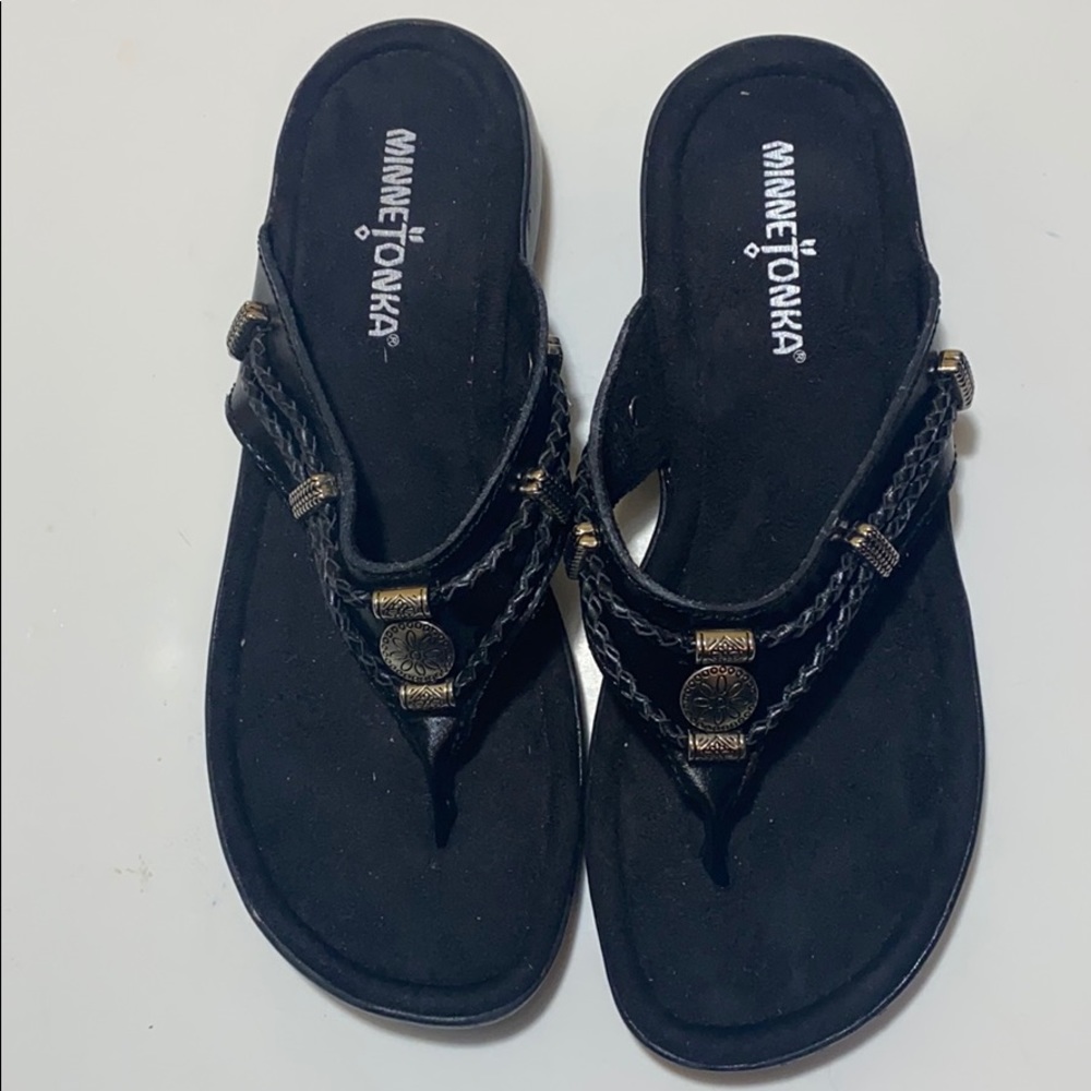 Minnetonka Silverthorne Black Leather Sandals 6 - Picture 5 of 7